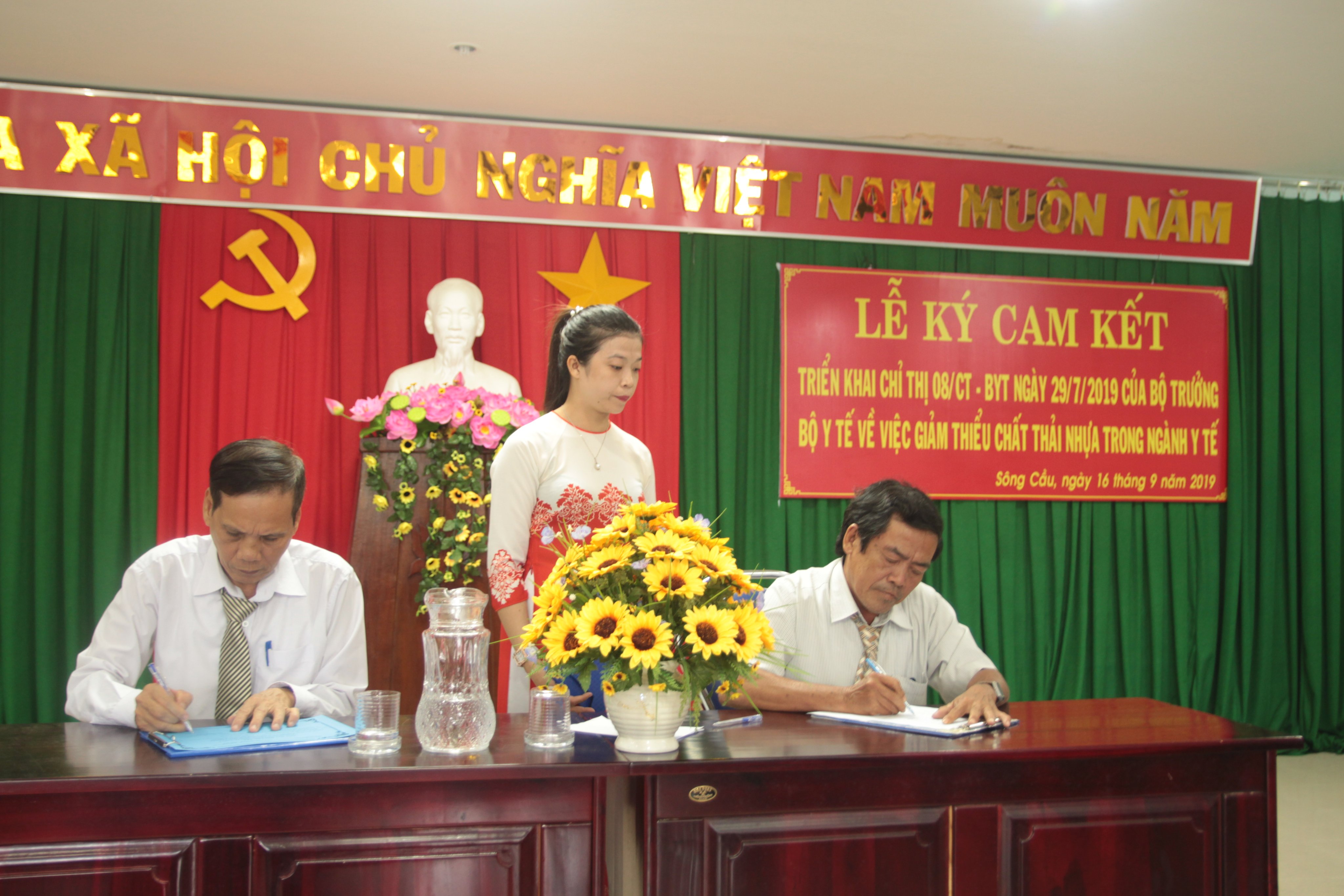 LỄ KÝ KẾT VỀ GIẢM THIỂU CHẤT THẢI NHỰA